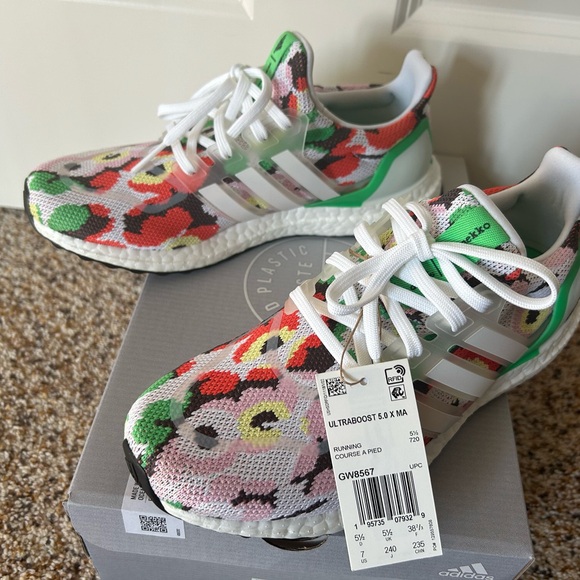 Brand New Adidas x Marimekko Women Ultraboost 5.0 Sneakers size 7 - Picture 4 of 9